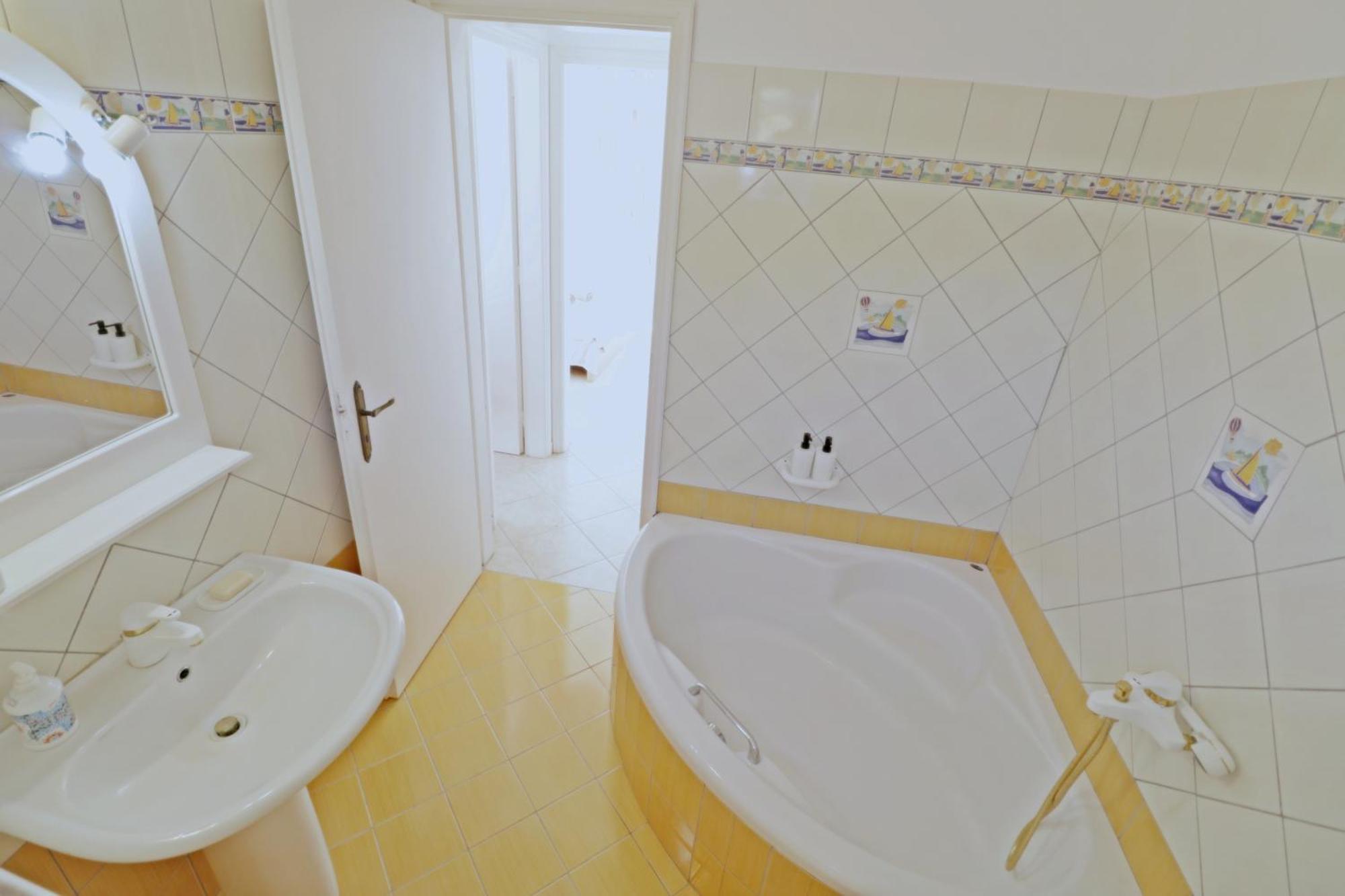 Unique Off Grid Seafront Villa Ios Zewnętrze zdjęcie